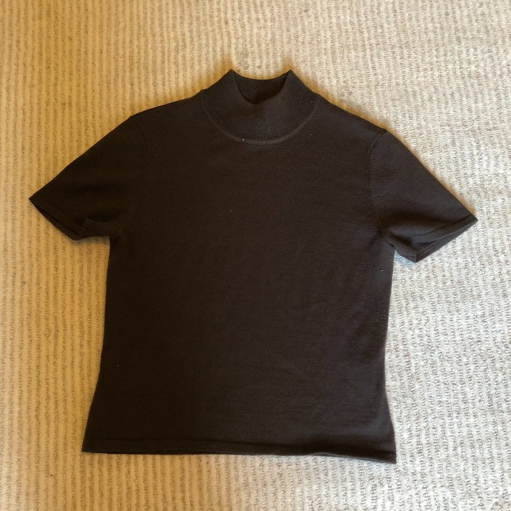 Womens Tahari Mock Neck Short Sleeve Knit Top